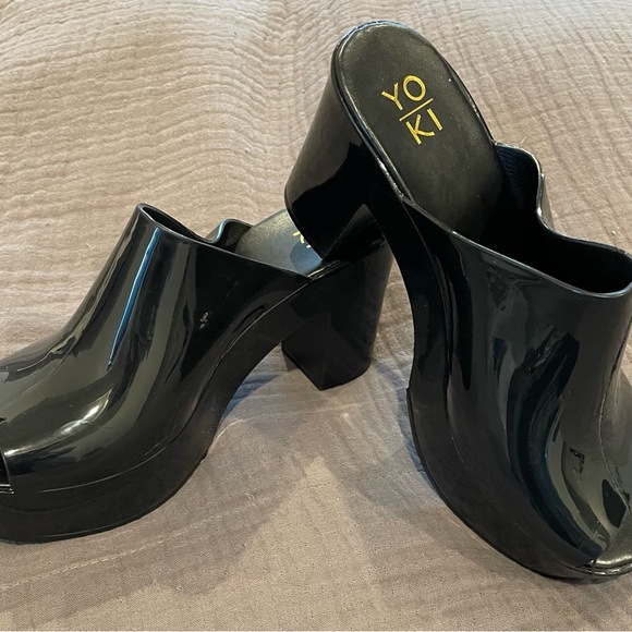 Yoki Women's Black Patent Platforms Size 9 🤩‼️🤩 - Picture 2 of 6